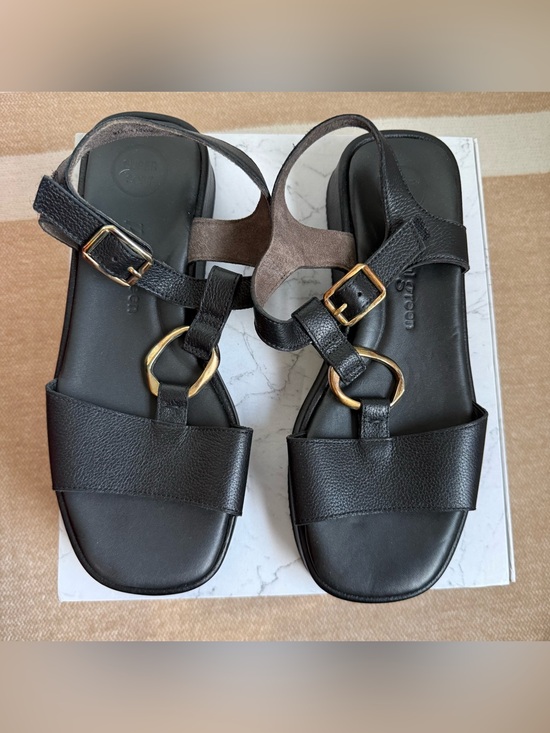 Paul Green Shoes - Paul Green Black Leather T-Strap Platform Sandals size 4.5/7